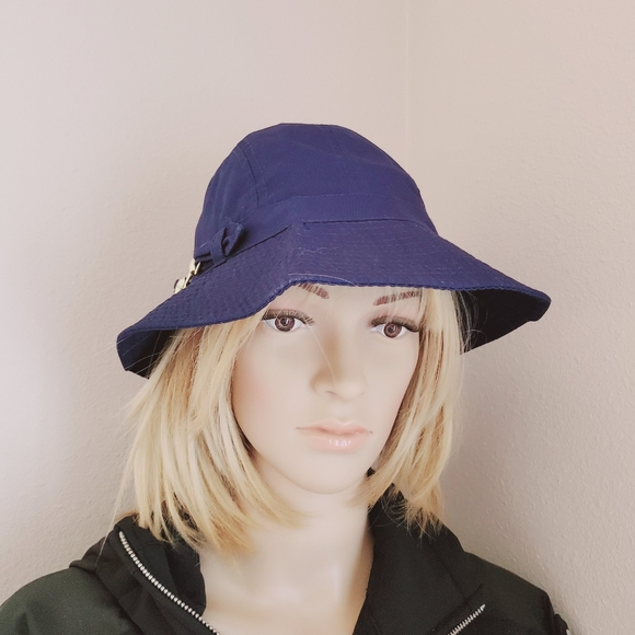 Totes Navy blue gold Horse bit buckle bucket hat - Picture 7 of 8